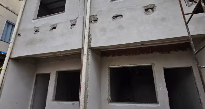 Casa duplex independente em mesquita com garagem -  raridade!