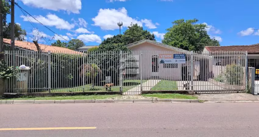 Casa à venda na Amadeu Piotto, Cidade Industrial, Curitiba