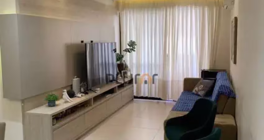 Apartamento com 3 quartos para alugar na Rua Cristóvão Nunes Pires, 170, Centro, Florianópolis