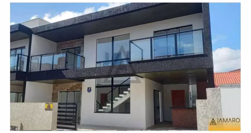Sobrado à venda 122m², 350 mts do mar, na av do comércio, itapema do norte, itapoá sc