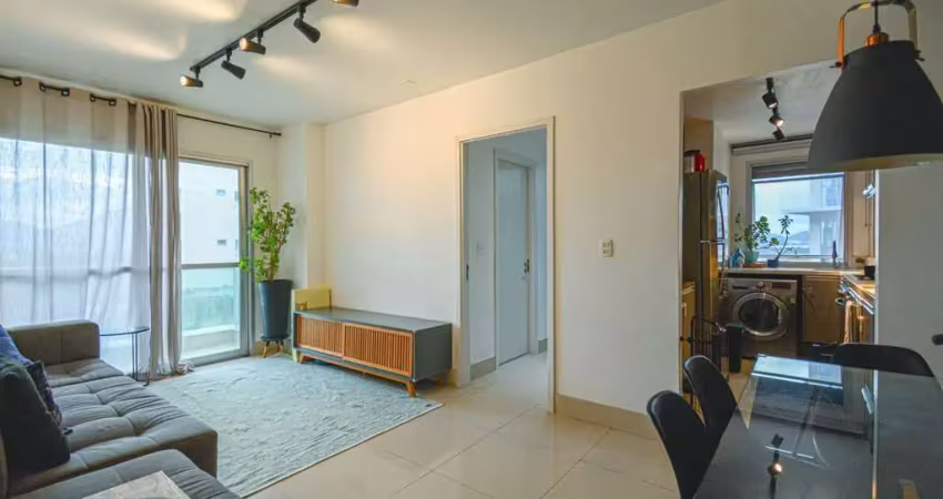 Apartamento todo reformado com 2 quartos à venda, 85 m² por r$ 845.000 - condomínio union suítes - barra olímpica - rio de janeiro/rj