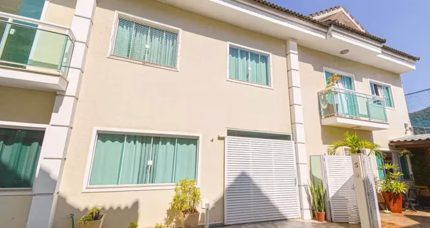 Casa triplex com 3 quartos à venda, 122 m² por r$ 600.000 - condomínio top village - taquara - rio de janeiro/rj