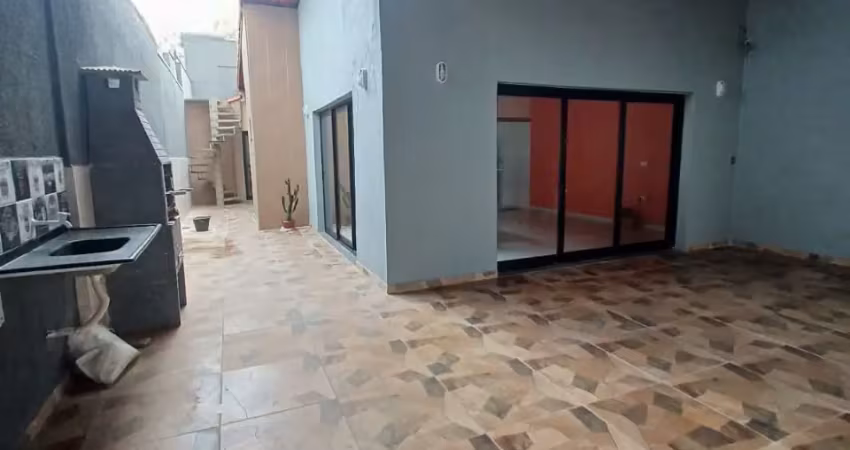 Casa com 2 quartos à venda na Avenida Marina, 564, Centro, Mongaguá