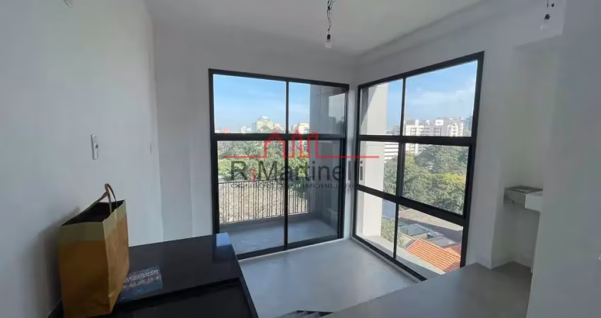 Para venda, pinheiros, studio  residencial, de esquina, + iluminação, pé direito com 3,70, que perm