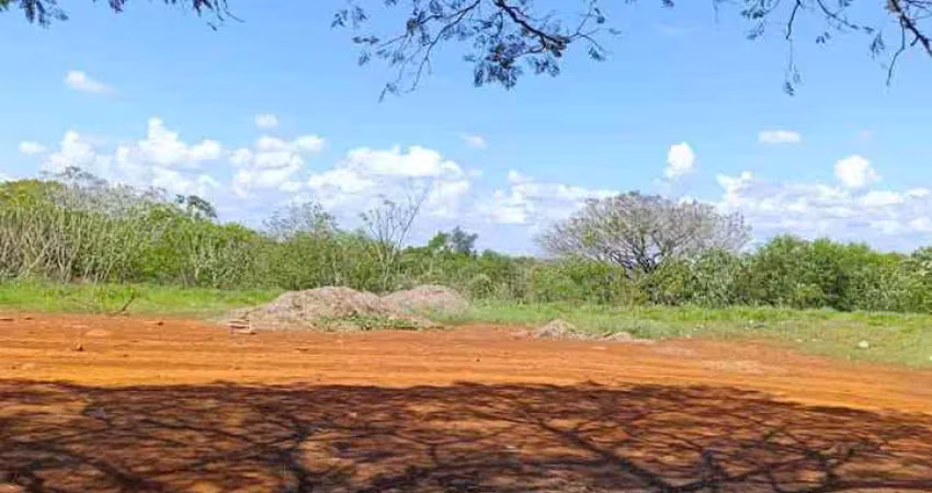 Area comercial de frente a br277 , na entrada do jardim alvorada