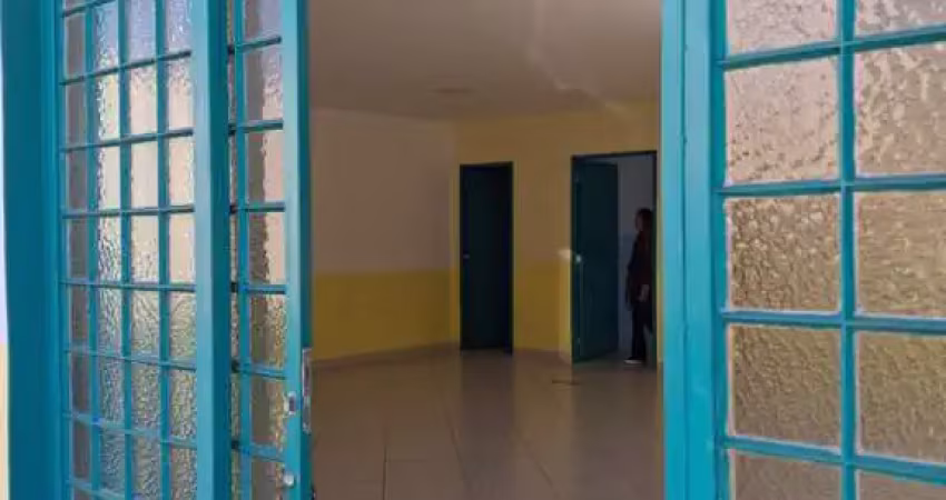 Casa comercial para alugar na Rua Daphne Dalla Torre Natale, Vila Sofia, São Paulo
