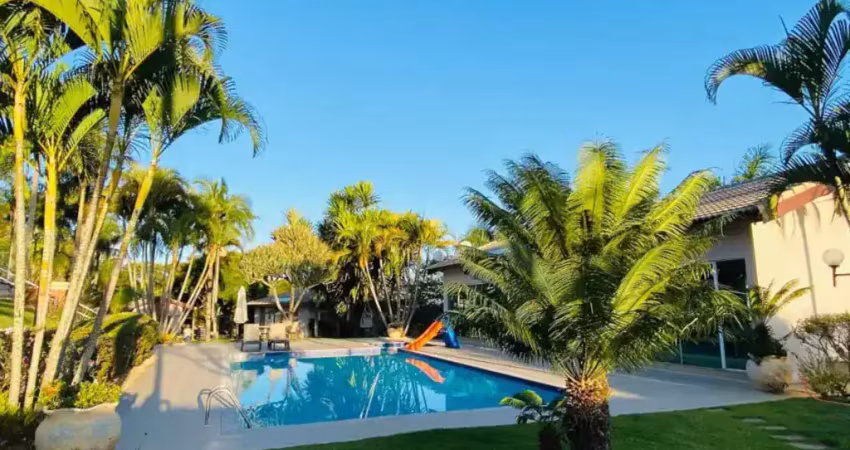 Chácara com 380 metros², 4 quartos, piscina e churrasqueira em ponta grossa - pr