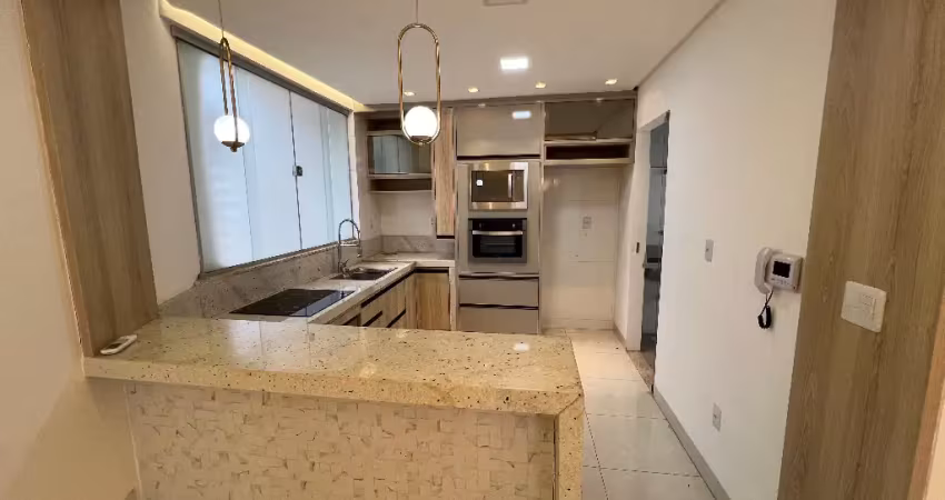 Casa em rico detalhes de acabamento e planejados prontos