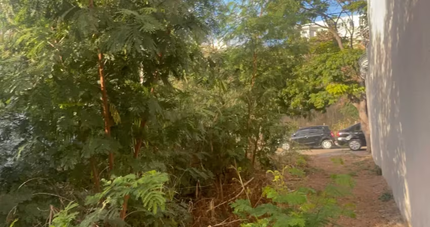 Terreno à venda no Esplanada, Governador Valadares 