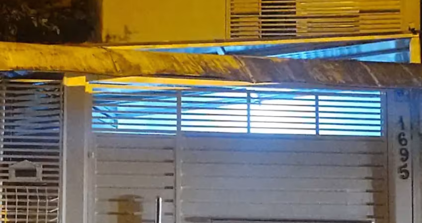 Casa à venda na Vila Áurea, Poá 