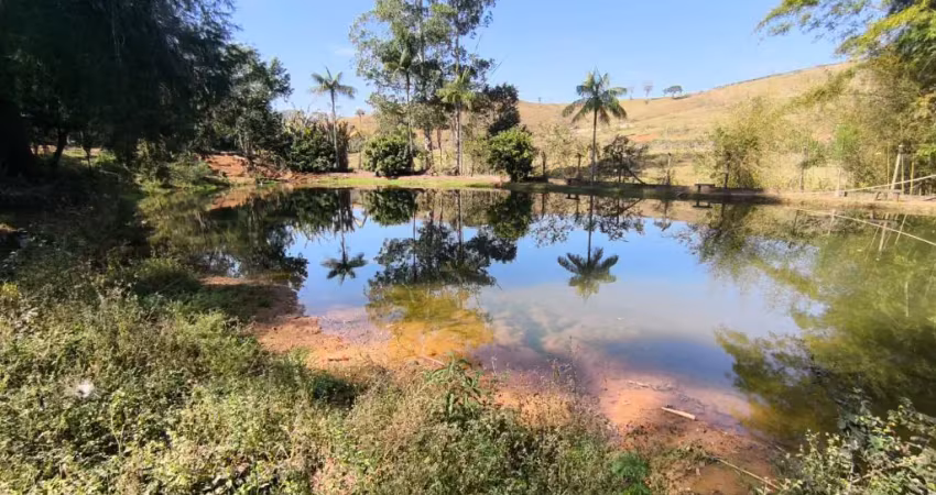 Sítio entre jacutinga e albertina com 5 alqueires as margens do asfalto