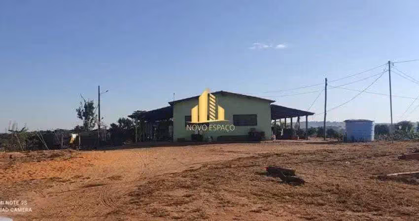 Fazenda com 2 salas à venda no Centro, Patos de Minas 