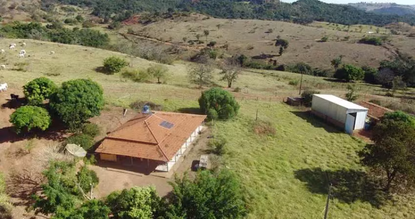 Fazenda com 1 sala à venda no Centro, Patos de Minas 