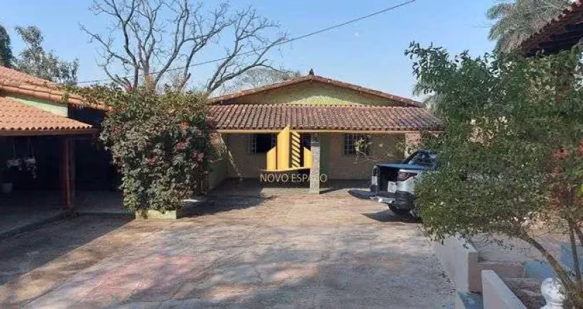 Chácara / sítio com 5 quartos à venda no Centro, Matozinhos 