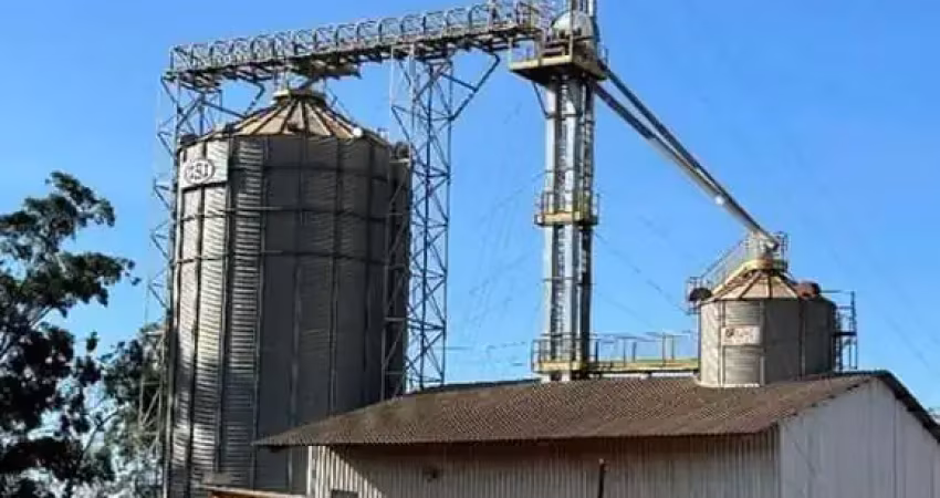 Silo de grãos 17.000 sacas com 2 moegas de 90 toneladas cada