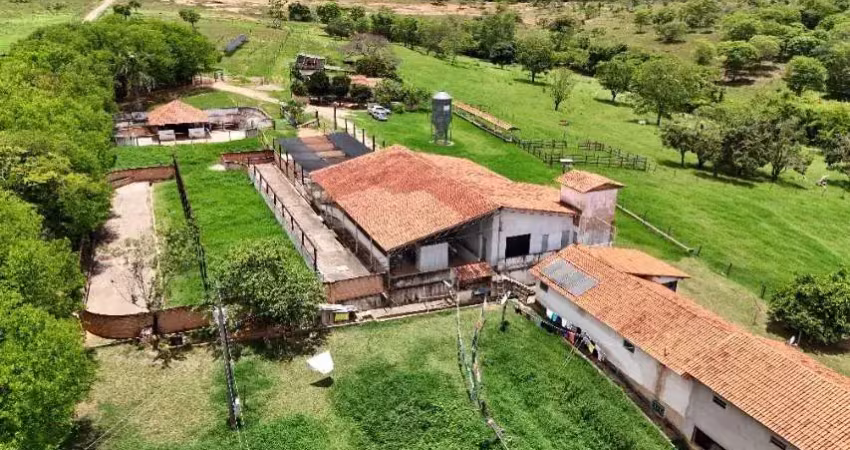 Fazenda à venda na Zona Rural, Curvelo 