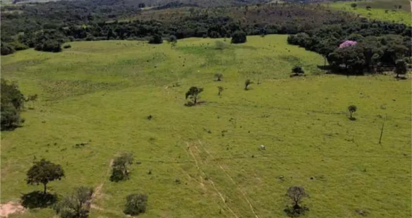 Fazenda à venda na Área Rural de Patrocínio, Patrocínio 