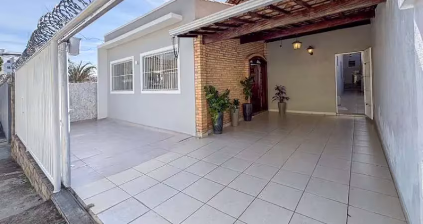 Casa com 3 quartos à venda na Santa Amélia, Belo Horizonte 
