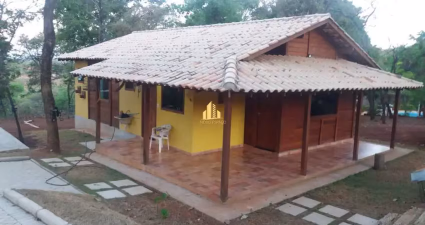 Chácara / sítio com 2 quartos à venda na Zona Rural, Matozinhos 