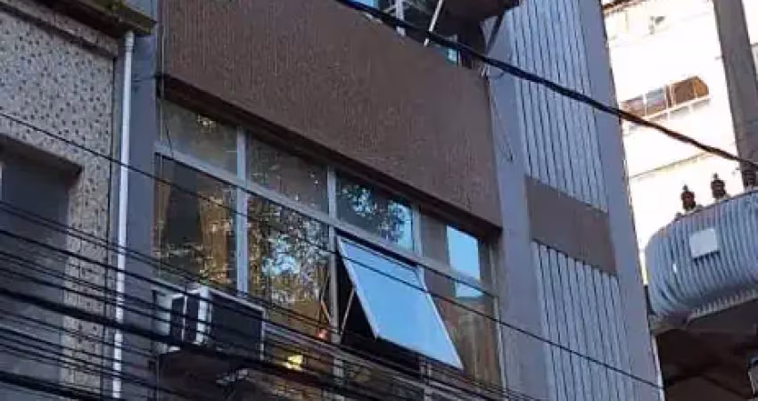Edifício de natureza mista com 556m2 • totalmente desimpedido e legalizado