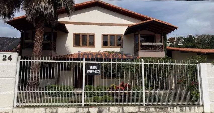 Casa com 3 quartos à venda na Rua Paulo Gomes, Jardins Imperiais, Juiz de Fora