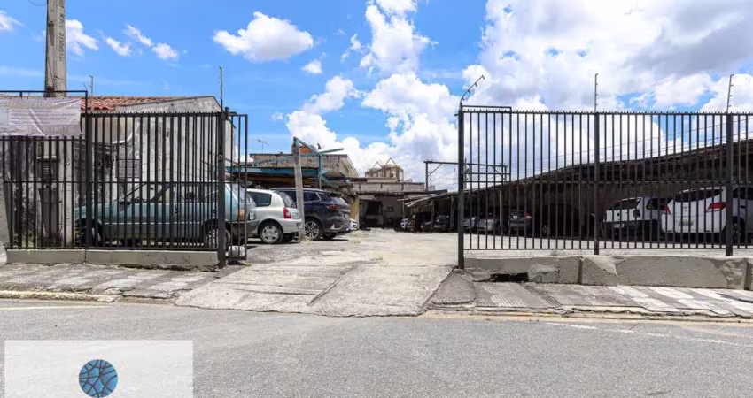 Terreno com estacionamento disponível para venda e locação