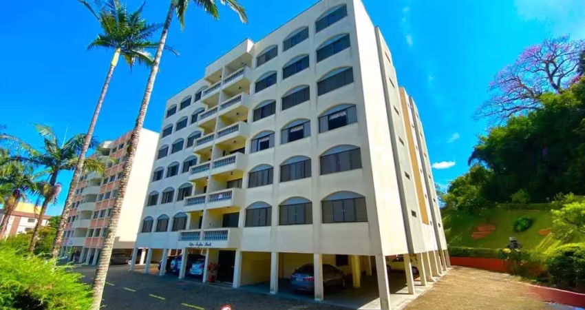 Apartamento central com 3 dormitórios, suíte com closet e varanda no ed. angelina marchi em serra negra – sp!