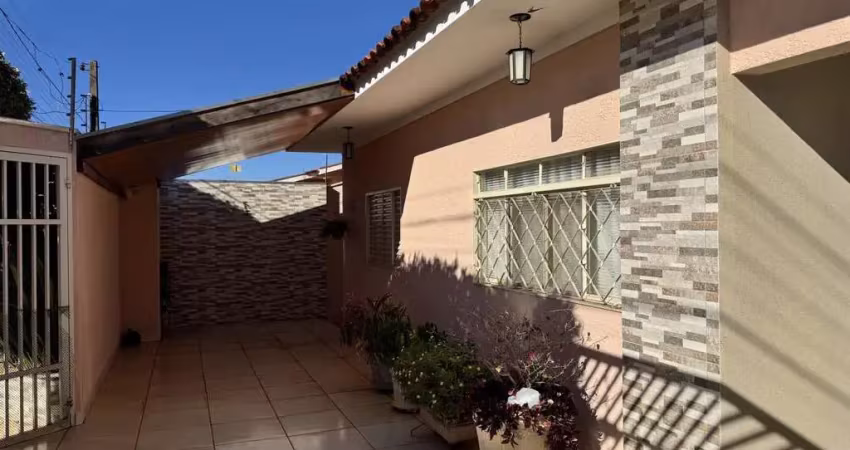 Casa com edícula à venda no jd sônia  aceita carro ou terreno