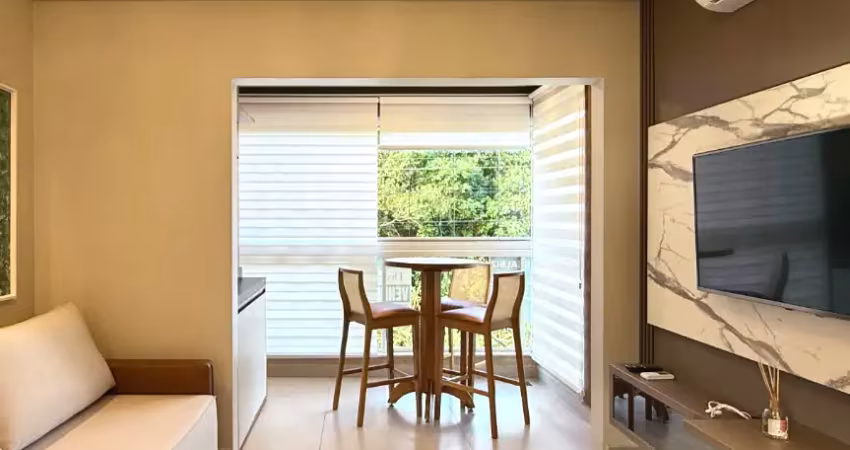 Oportunidade com financiamento direto com proprietário! lindo apartamento mobiliado e decorado, 2 quartos sendo 1 suíte, na praia de palmas para venda