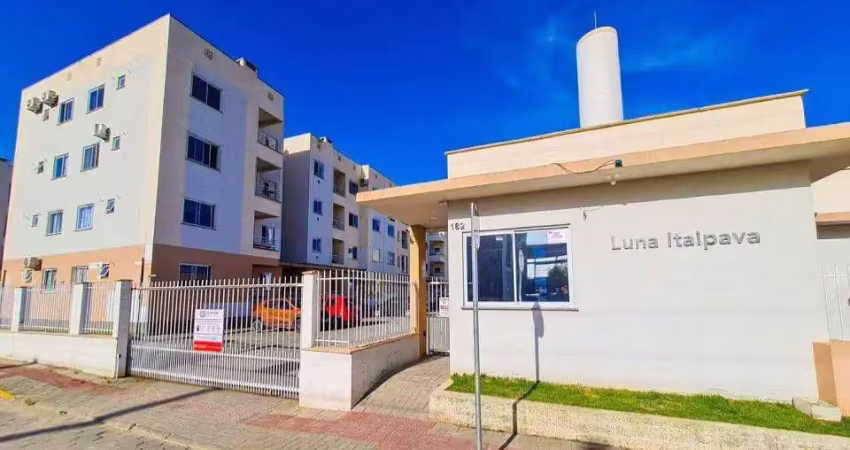Este imovél e um dos pouco que tem sacada  e churasqueira,o condominio e muito tranquilo