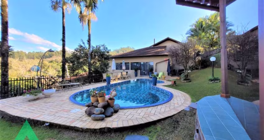 Casa com 3 quartos à venda no Salto do Norte, Blumenau 
