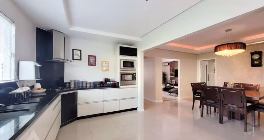 Casa com 3 quartos à venda no Salto do Norte, Blumenau 