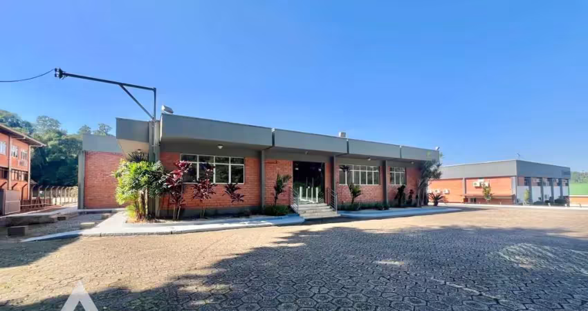 Barracão / Galpão / Depósito com 5 salas para alugar no Itoupavazinha, Blumenau 