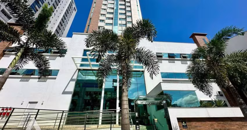 Apartamento com 3 quartos para alugar na Vila Nova, Blumenau 