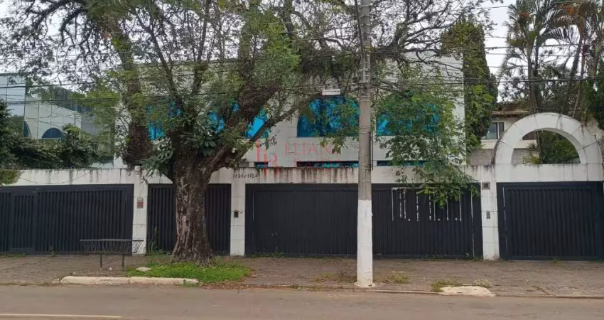 Casa alto padrão comercial para locação, excelente localização zona sul, 15 salas amplas e 1 salão nobre ,, 20 vagas de garagem, 1.250 m² de área!