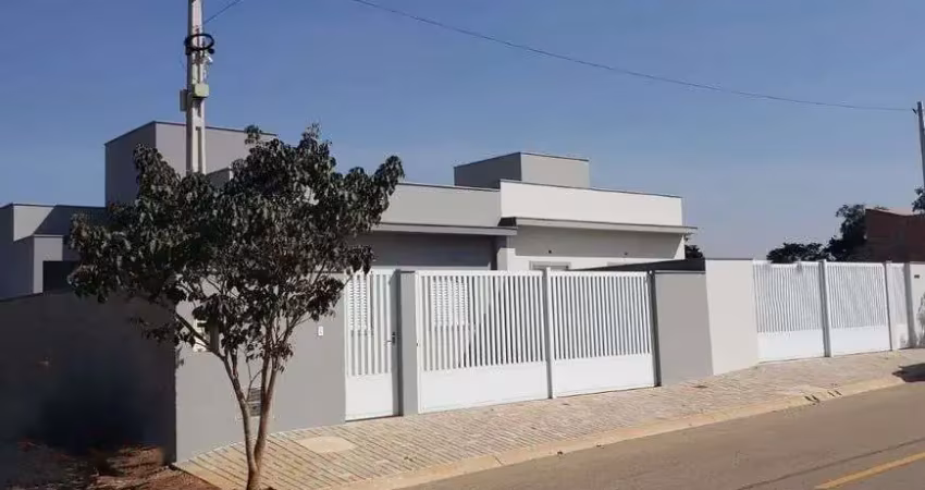 Casa com 3 quartos à venda na Rua Helenice de Albuquerque Maiolo, 189, Portal Araçoiba, Araçoiaba da Serra