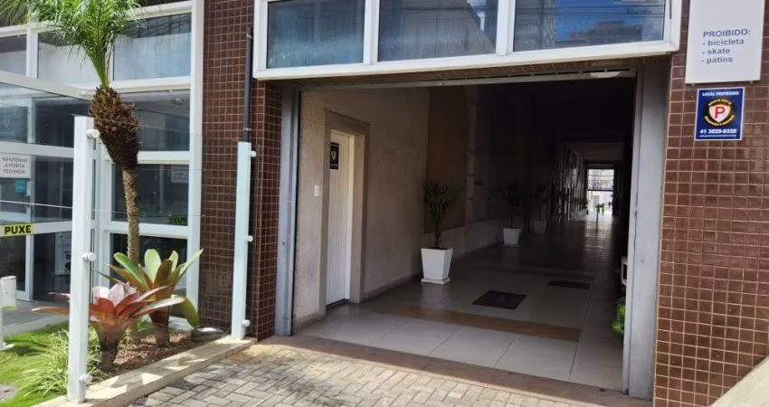 Studio Mobiliado no Centro de Curitiba - Ótima Oportunidade