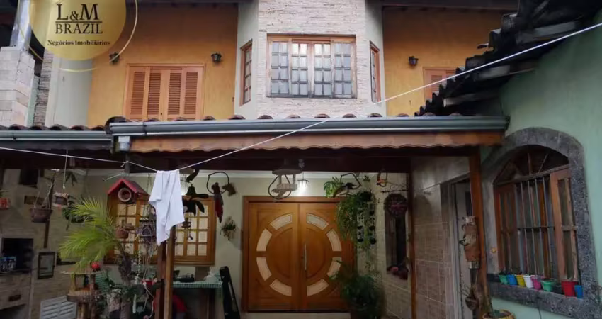 Venda de lindo sobrado de 170 m² , com 3 dormitórios e 2 suites