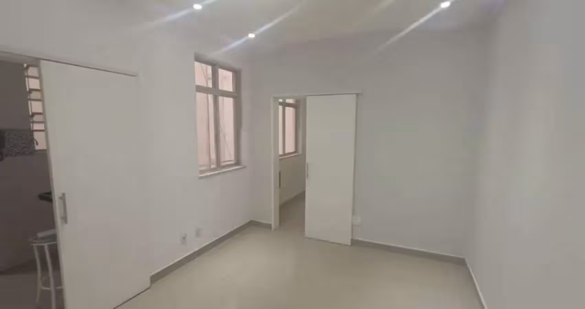 Apartamento à venda em copacabana, rio de janeiro-rj: 1 quarto, 1 sala, 1 banheiro, 32m² de área