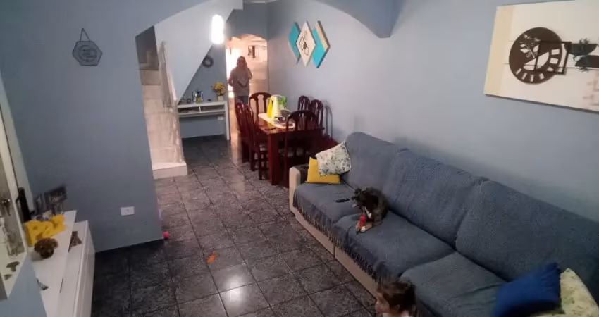 Sobrado localizado na principal rua do jardim las vegas!