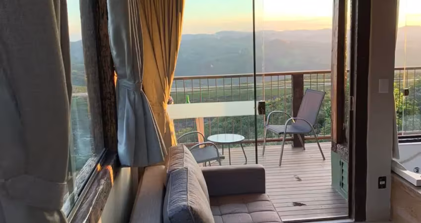 Lindo Chalé com Hidromassagem vista exuberante