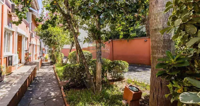 Excelente casa de condomínio com 3 dormitórios e 3 banheiros à 109mº por r$ 575.000,00