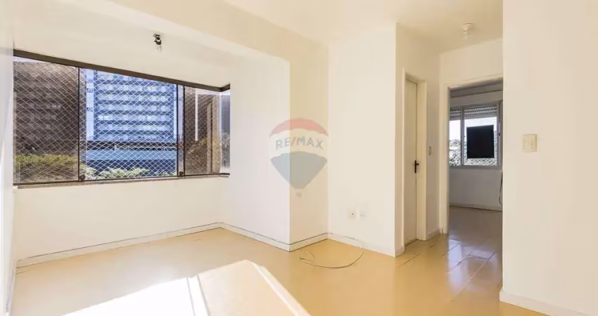 Apartamento 2 quartos, com infra completa, sacada, 1 vaga escriturada.