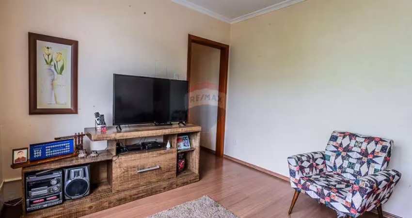 Amplo apartamento de 3 dormitórios com garagem coberta