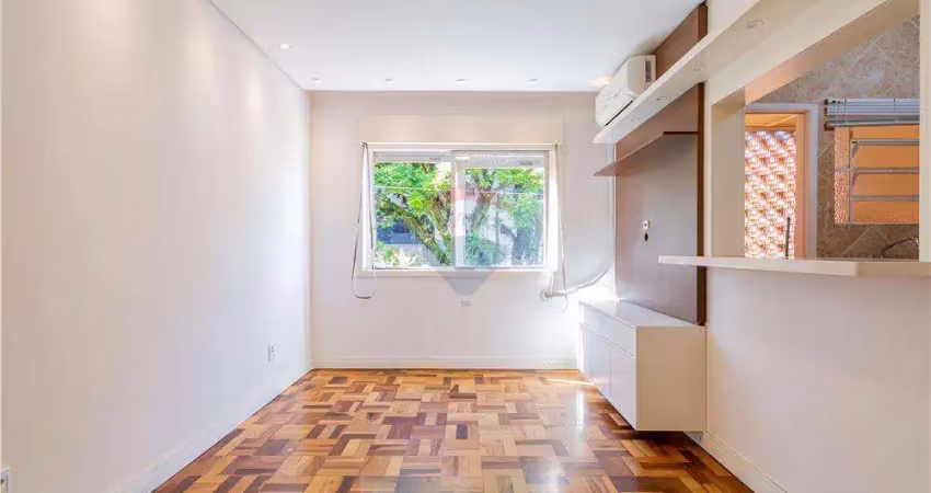 Apartamentoa venda de 1 dormitório, 42 m, vaga e elevador no coração do menino deus : r$ 310.000,00