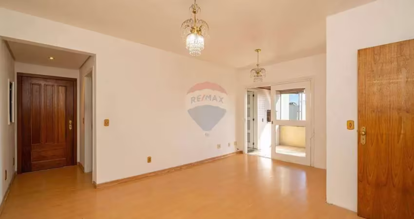 Apartamento com 3 dormitórios, suíte, sacada com churrasqueira e vista, 100m² privativos no menino deus, 1 vaga e infraestrutura : r$ 820.000,00