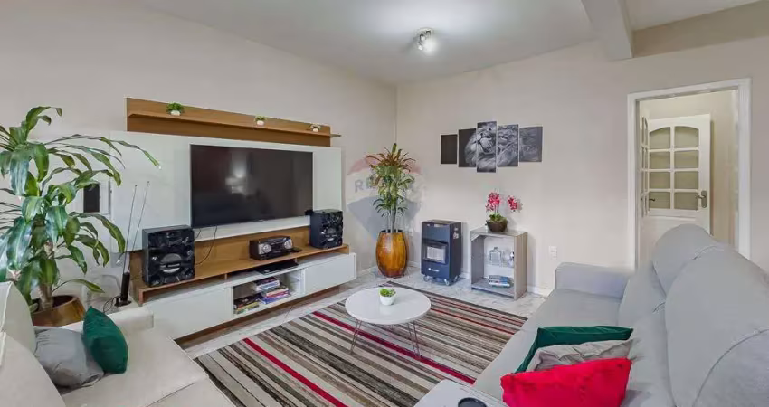 Sobrado 3 dormitórios  sendo 1 suíte, 215m², com pátio e churrasqueira – sarandi, porto alegre