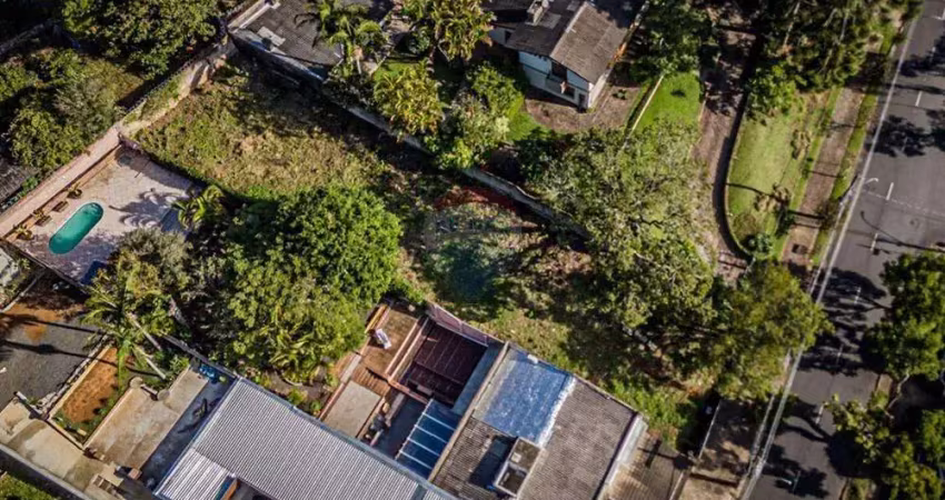 Terreno à venda na Rua João Paetzel, 317, Chácara das Pedras, Porto Alegre
