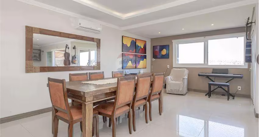 Casa com 4 quartos à venda na Rua Goitacaz, 333, Vila Assunção, Porto Alegre