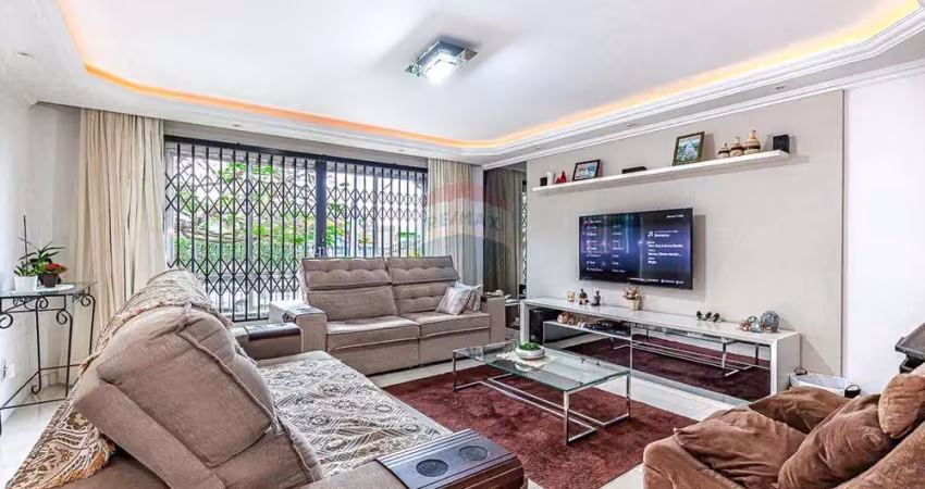 Casa com 5 quartos à venda na Avenida Engenheiro José Maria de Carvalho, 94, Vila Ipiranga, Porto Alegre
